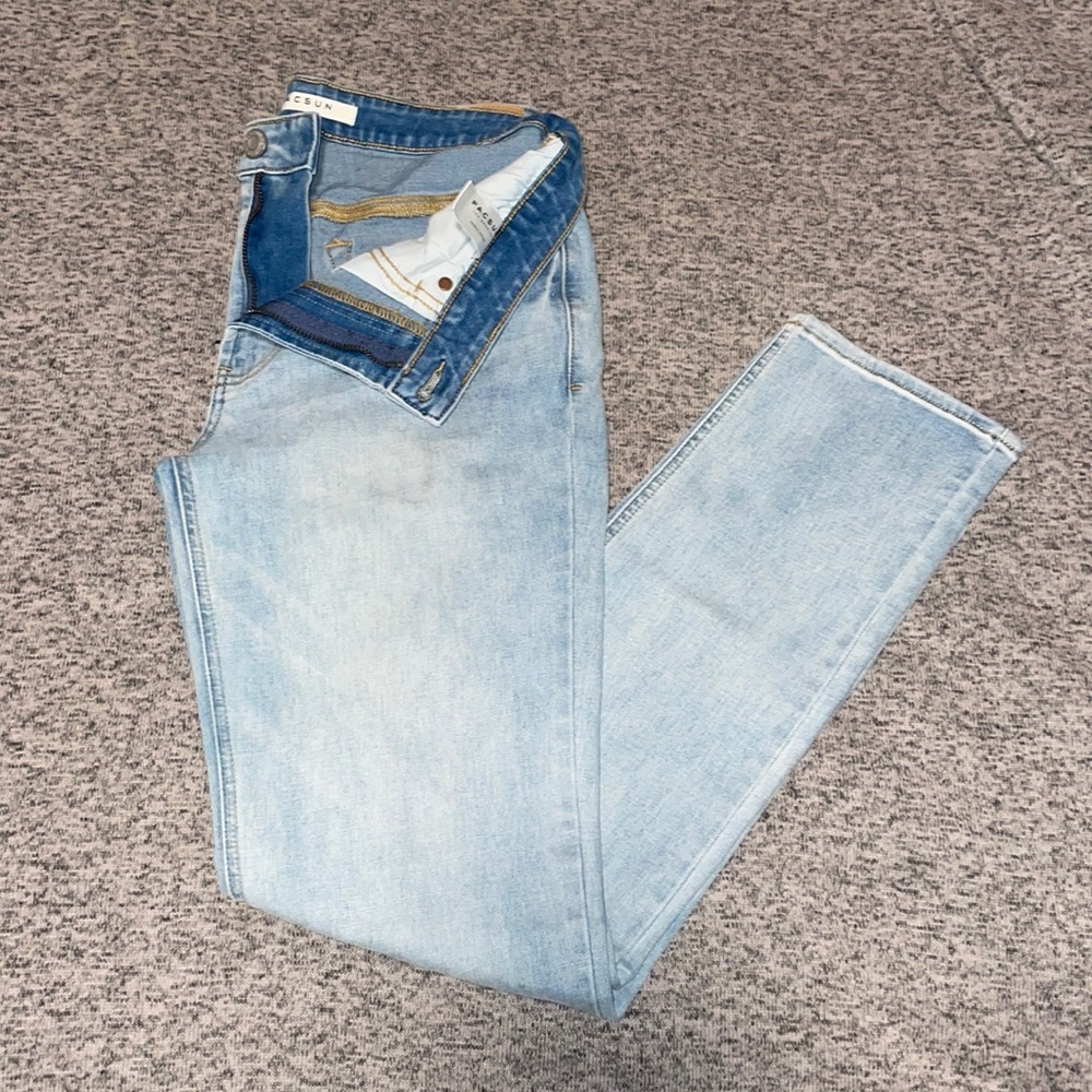 PacSun Men’s Slim Fit Light Wash Jeans